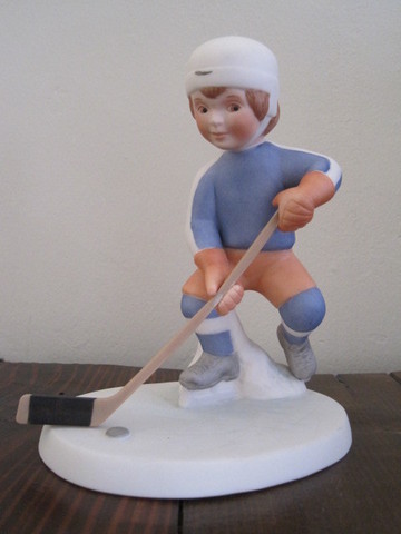 Goebel Ice Hockey Figurine - 1984