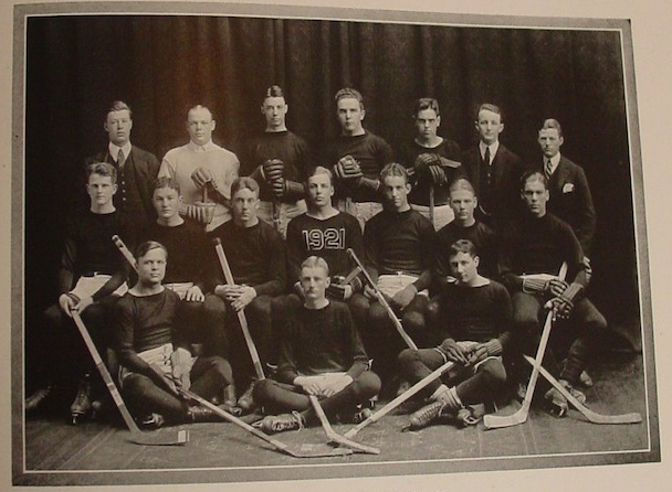 Harvard University - Freshman Ice Hockey Team - 1921