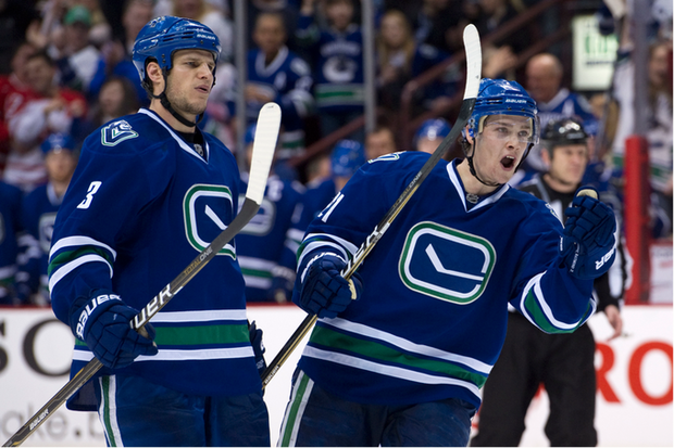 209-canucks_featured2.png-normal