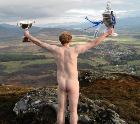 Paul MacArthur Showing his Trophies to hometown Newtonmore  2011