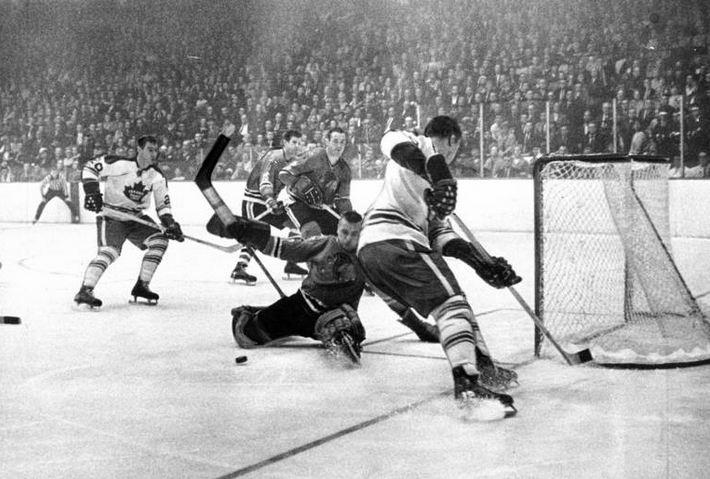 Toronto Maple Leafs vs Chicago Blackhawks - 1967 NHL Playoffs | HockeyGods