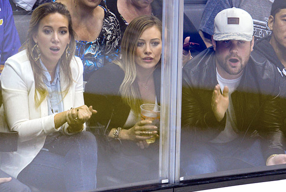 Hilary Duff & sister Haylie with Mike Comrie at a LA Kings Game