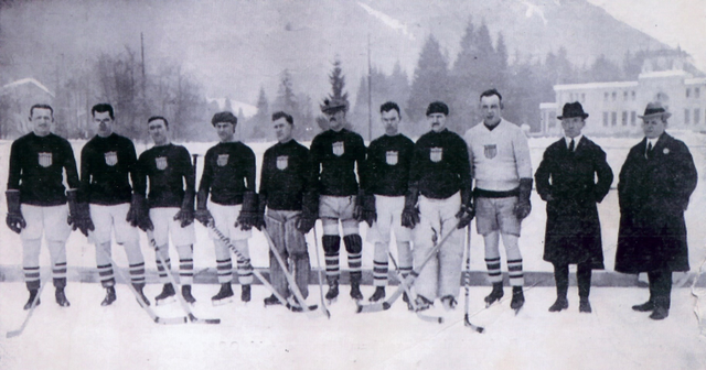 1924 USA Winter Olympics Hockey Team - Silver Medal Winners 