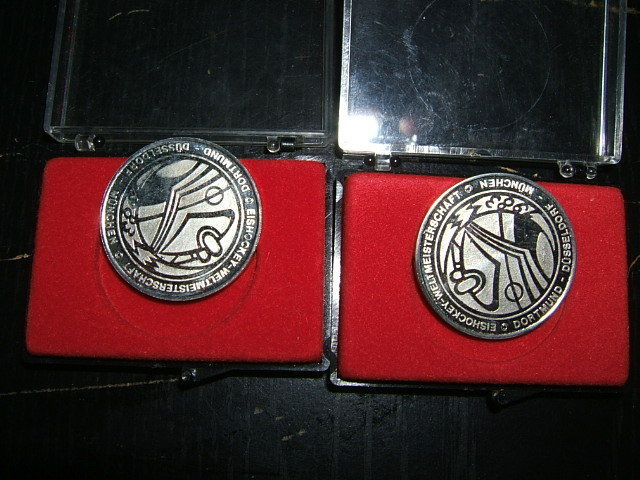 Hockey Coin 5 1983
