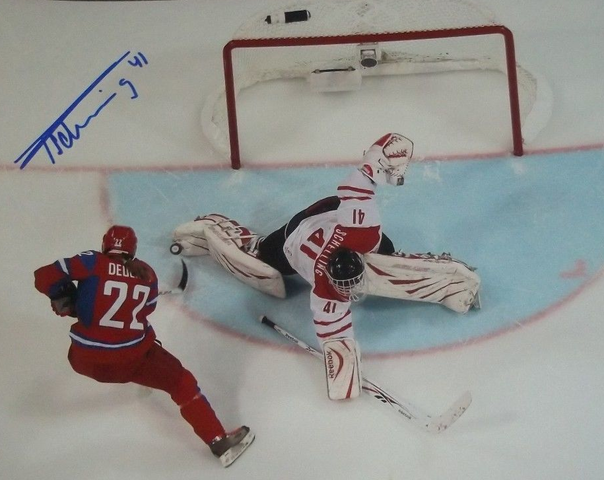 Florence Schelling Autographed Winter Olympics Ice Hockey Photo