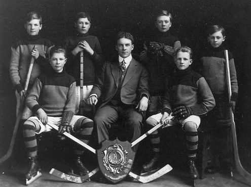 Connaught School Hockey Team - Calgary 1916