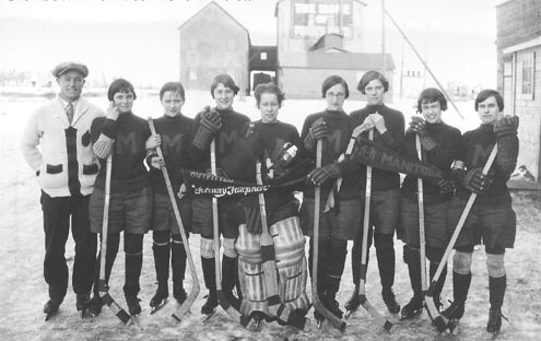 Manitoba Women's Ice Hockey Team - 1926