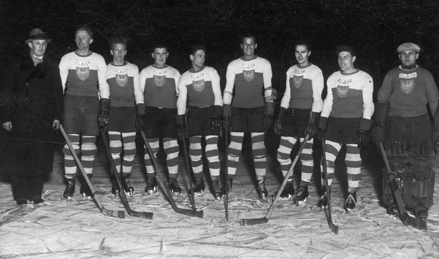 Śląska Hokeja 1936 - Antique Poland Ice Hockey Team