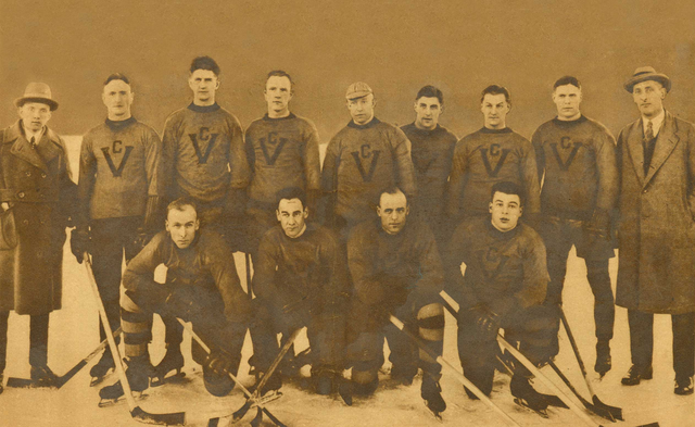 Victoria Cougars Team Photo 1926