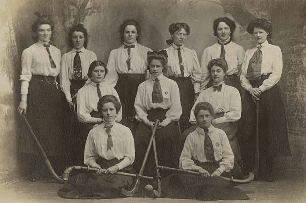 Bangor County School Girls Hockey Team 1906 - Lôn y Bryn, Wales