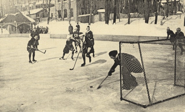 McGill Women's Hockey Match 1950 