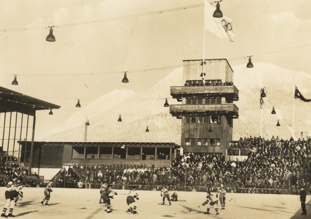 Garmisch- Partenkirchen Winter Olympics Ice Hockey Action 1936