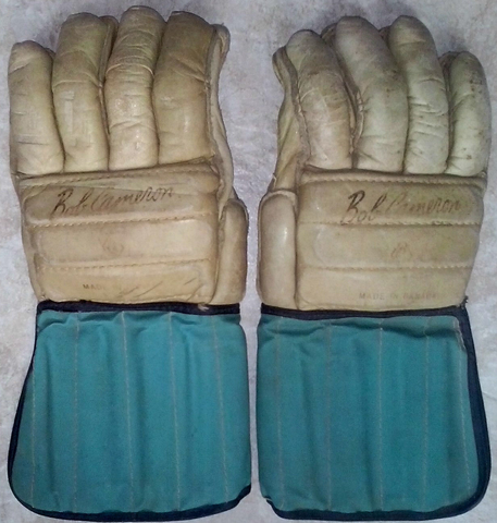 Cooper Weeks Hockey Gloves - Bob Carmeron Model 1940s