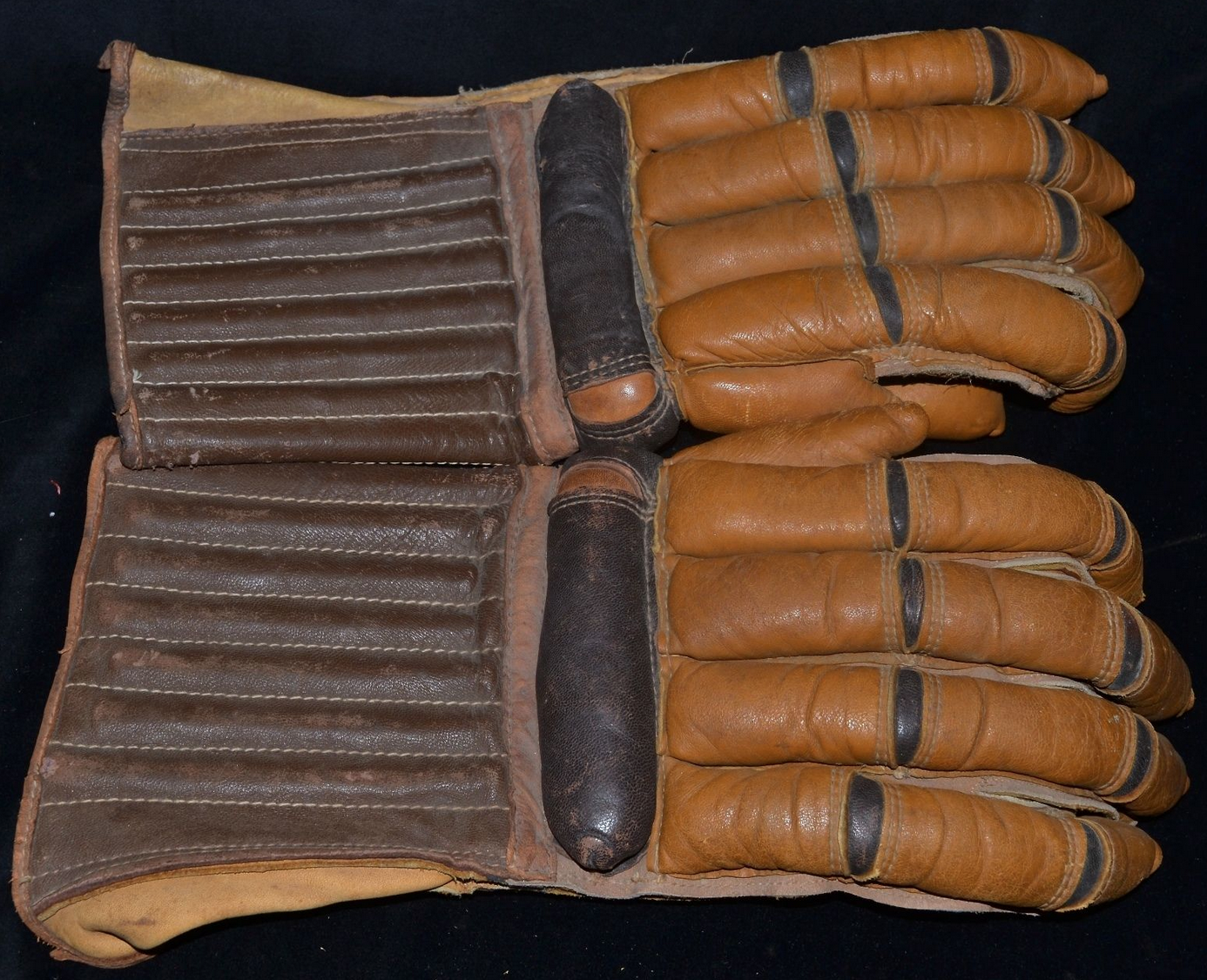 Horace Partridge Hockey Gloves 1930s | HockeyGods