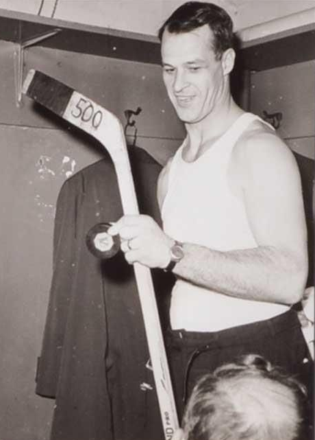 Gordie Howe is only the SECOND player in hockey history to score 500 goals  1962 Poster