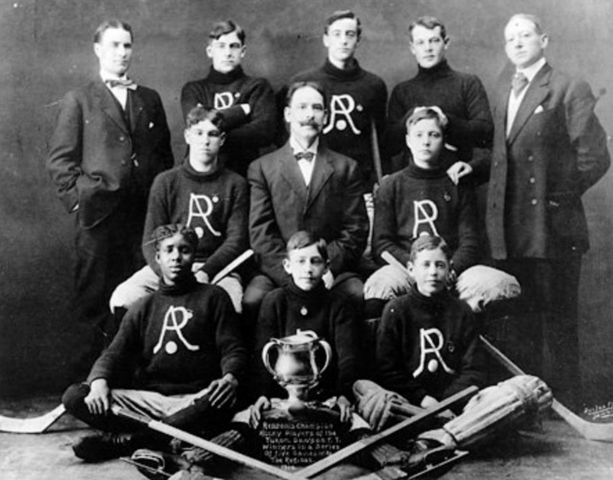 Riazons / Renzoni Hockey Team 1910 - Yukon Ice Hockey History