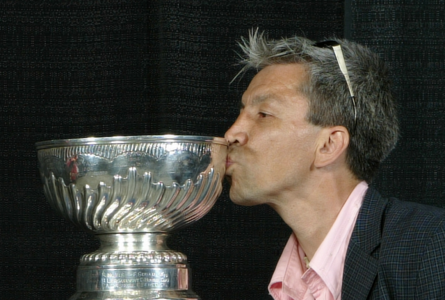 HockeyGods Founder Ross Judge Kissing the Stanley Cup