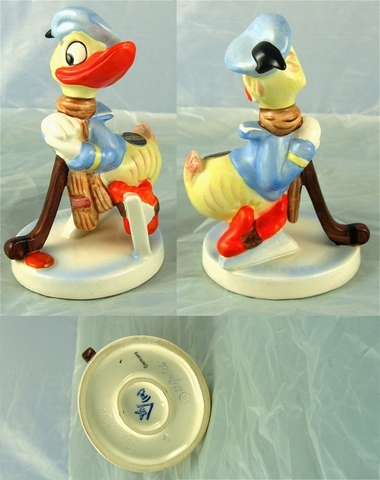 Donald Duck Hockey - Hockey Figure 1950s