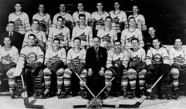 Sudbury Wolves - Ontario Champions 1954 / H.A. Hewitt Trophy