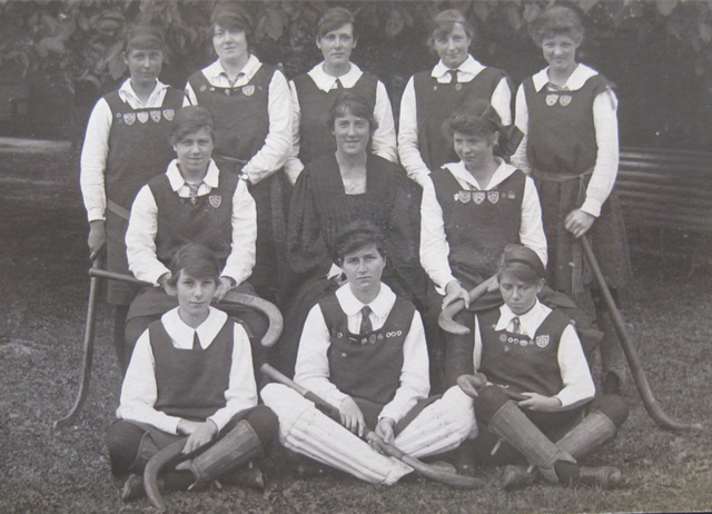 St Mary's School Hockey Team XI 1918 - Wantage, Oxfordshire