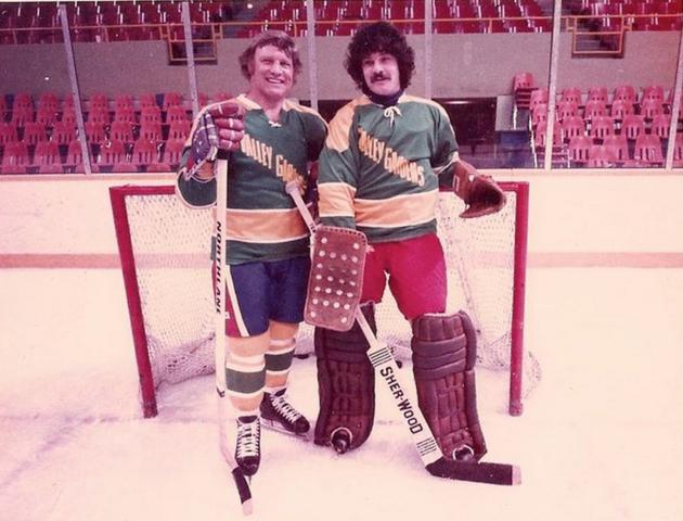 Bobby Hull & Burton Cummings at Winnipeg Arena 1979