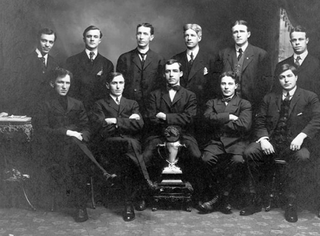 Edmonton Thistles Champions of Western Canada 1908 - 1909