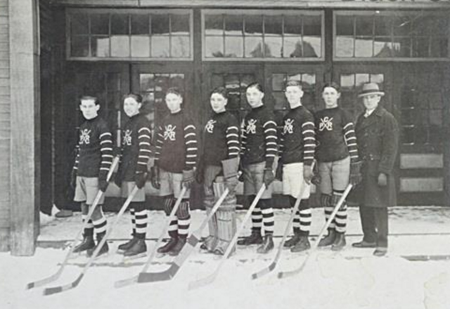 CPR Hockey Team 1930s