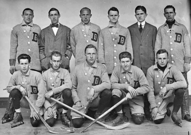Dartmouth College Hockey Team 1907–1908
