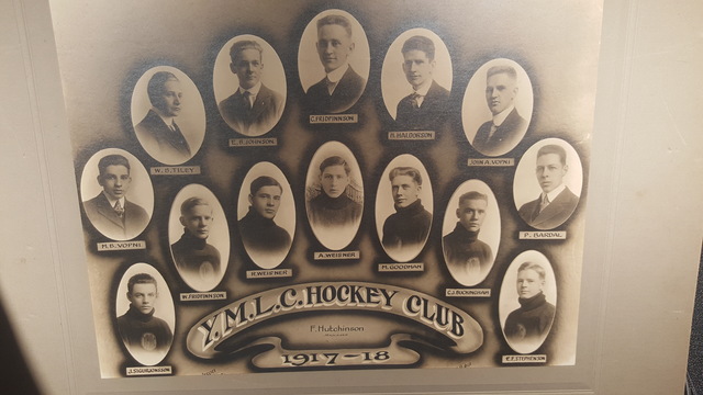 Young Men's Lutheran Club Hockey Club  1917-18