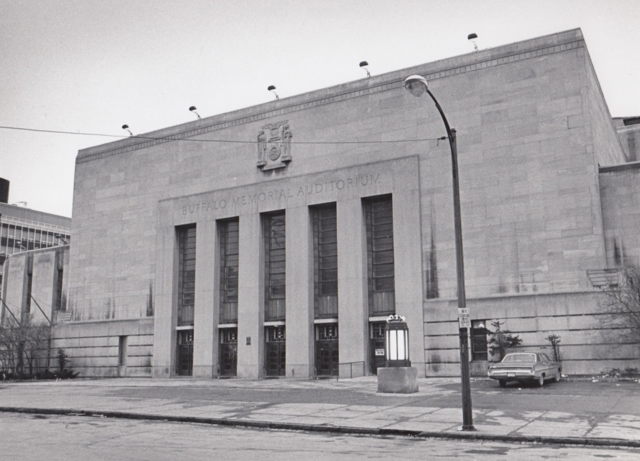 Buffalo Memorial Auditorium - Home of the Buffalo Bisons and Buffalo Sabres