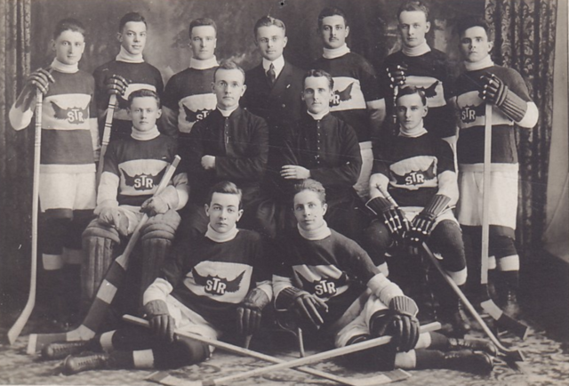 Séminaire de Trois-Rivières Hockey Team 1920