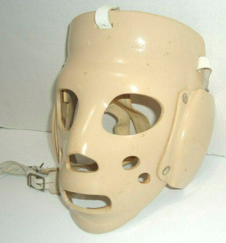 Vintage D&R Goalie Mask 1970s - Model 2200 with Ear Guards