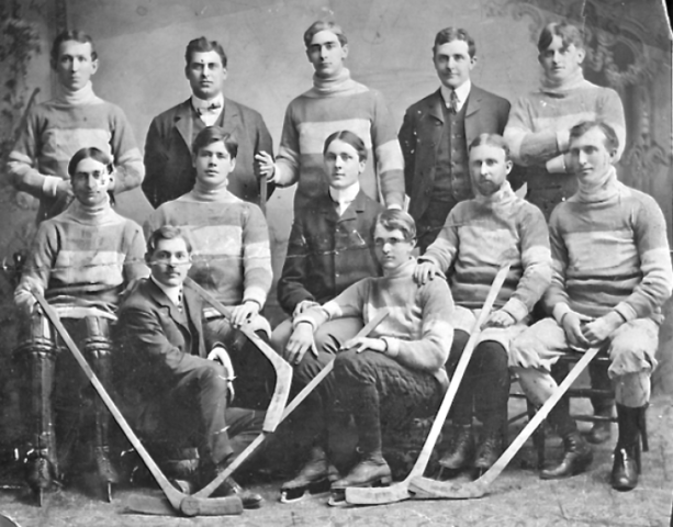 Houghton Hockey Team 1900 Portage Lake Hockey Team