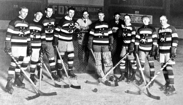 Seattle Metropolitans Hockey Team 1919
