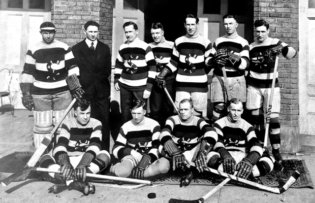 Seattle Metropolitans Hockey Team 1920
