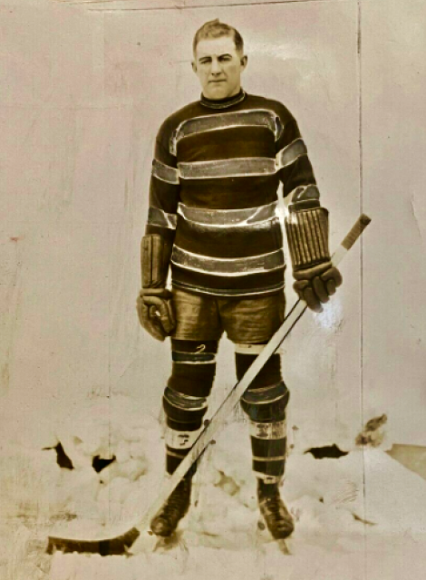 Adams was a part of 1st Toronto team in 1917-18