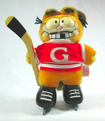 Garfield Hockey Player by Dakin 1981