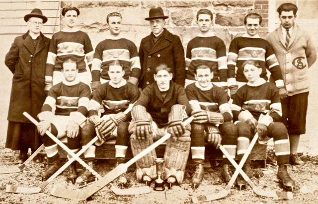 Collège Sainte-Anne 1931 St. Ann's Hockey Team