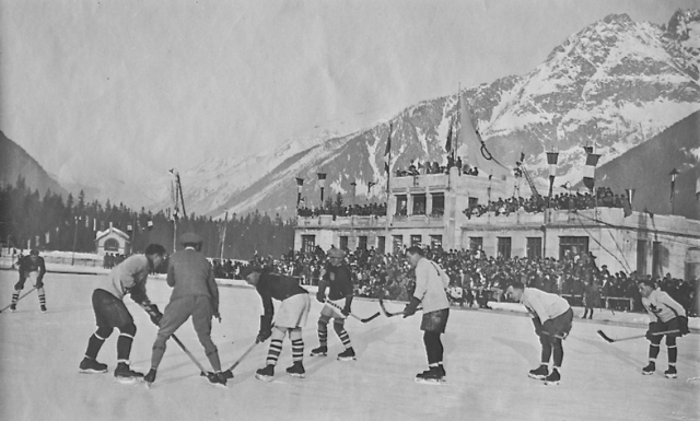 Winter Olympics Gold Medal Hockey Game 1924 Canada vs USA - 冰球