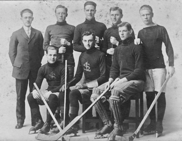 Minneapolis Lake Shores Hockey Team - 1910 circa -  Lake Shore Hockey Team