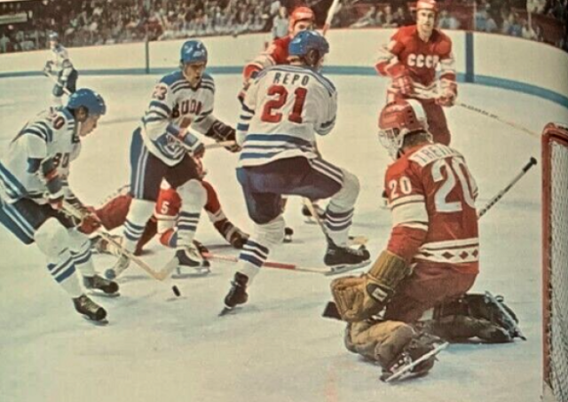 Matti Hagman scores on Vladislav Tretiak at 1976 Canada Cup