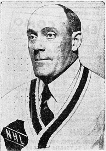 Bill Stewart, NHL referee (1940)