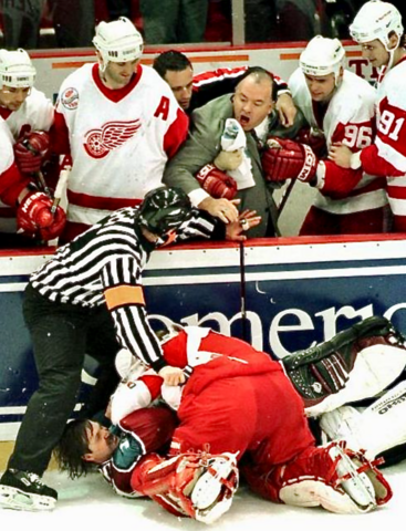 Patrick Roy vs Chris Osgood 1998 Classic NHL Goalie Fight