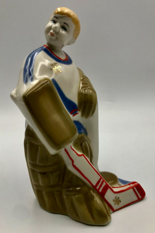 Polonsky ZHK Porcelain Hockey Figurine 1960s Полонне / Polonne ZHK