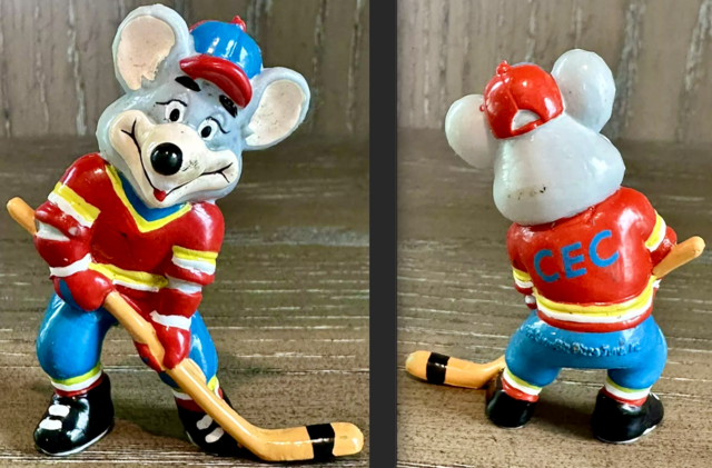 Chuck E Cheese Hockey Toy 1996