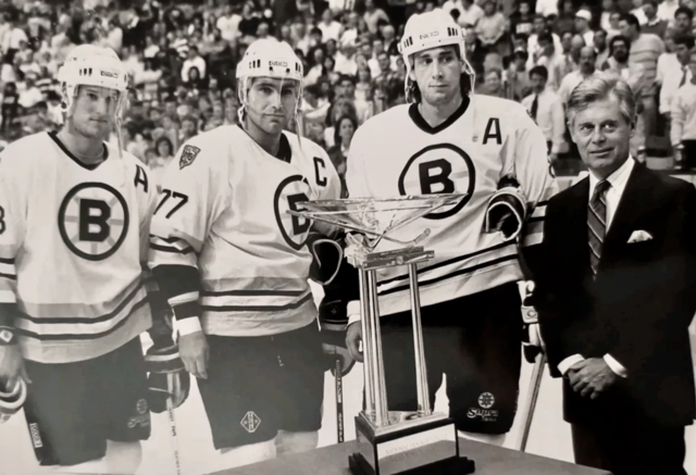 Craig Janney, Ray Bourque, Cam Neely & John Ziegler with NHL President's Trophy