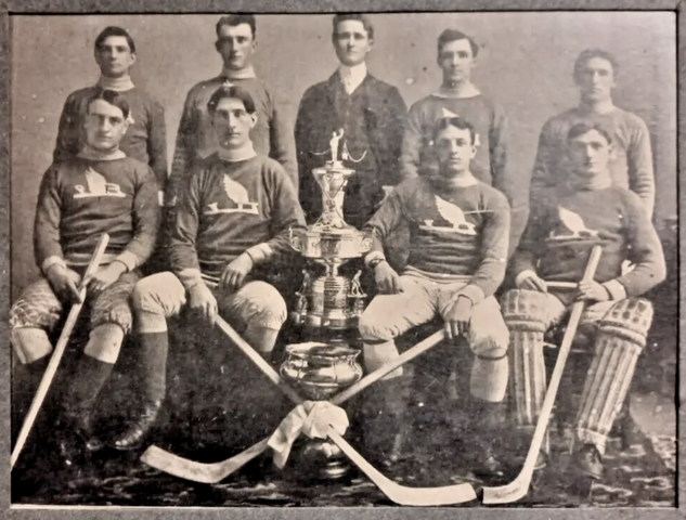 Ramblers Hockey Team / Amherst Ramblers 1905 Starr Trophy Champions