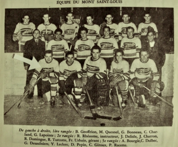 Mount St. Louis College Hockey Team 1945 Équipe du Mont Saint-Louis