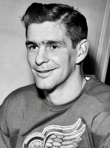 Bob Goldham 1952 Detroit Red Wings