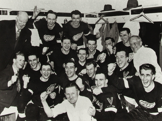 Detroit Red Wings in their WWII Jersey with V Patch and War Bonds Patch 1943